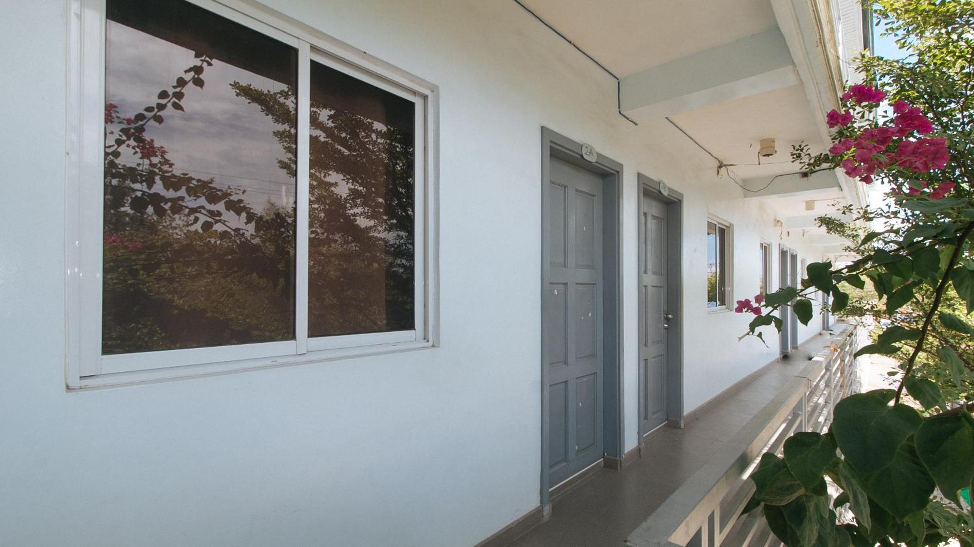 Reddoorz At Fat J Apartelle Mactan Cebu Exterior foto